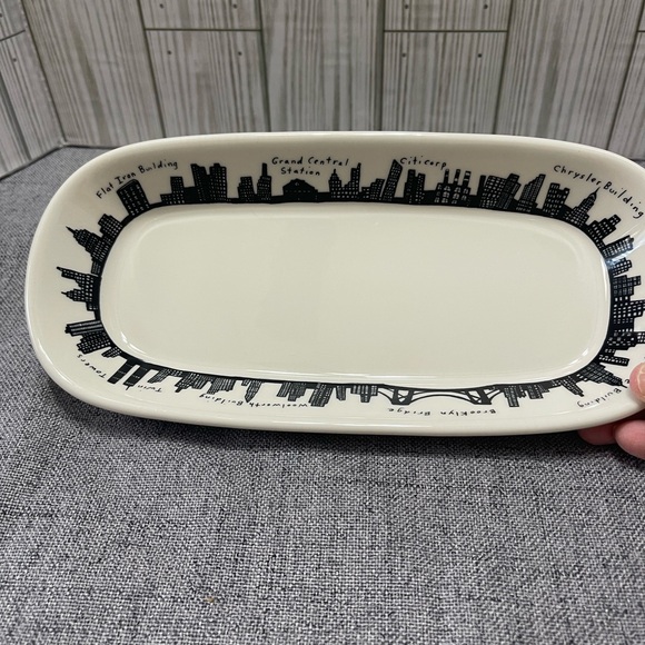 Fish Eddy Other - Fish Eddy 212 NYC Skyline Relish Dish